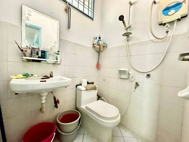 Permas Jaya - Double Storey Terrace / Basic Renovation with Kitchen Extended - Thumbnail 10
