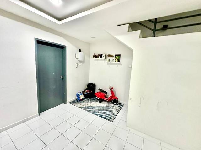 Nusa Sentral - Double Storey Terrace / Renovated Unit / Good Condition - Thumbnail 9