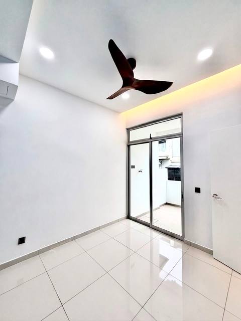Gelang Patah (Setia Eco Village) - Double Storey Terrace / Renovated & Nice Unit / Nearby Bus Terminal - Thumbnail 8
