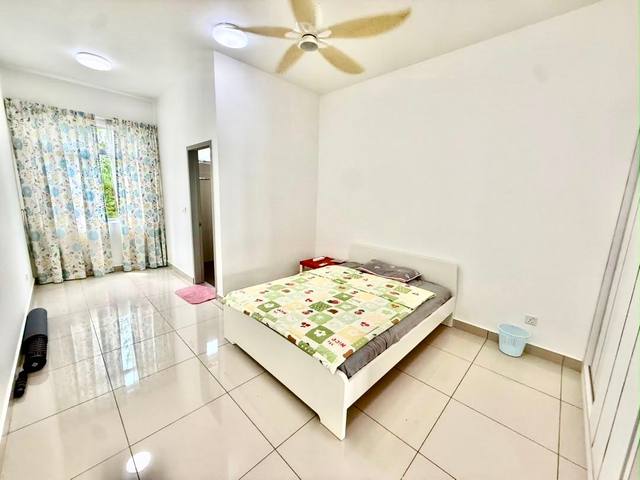 Horizon Hills (The Greens) - Double Storey Superlink / Corner Lot with Extra Land / Renovated & Furnished - Thumbnail 5