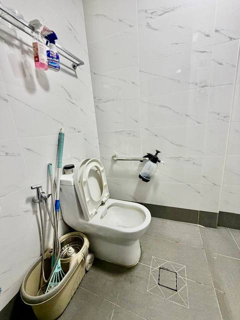 Taman Molek - 1.5 Storey Terrace / Renovated & Kitchen Extended / Well Condition - Thumbnail 13