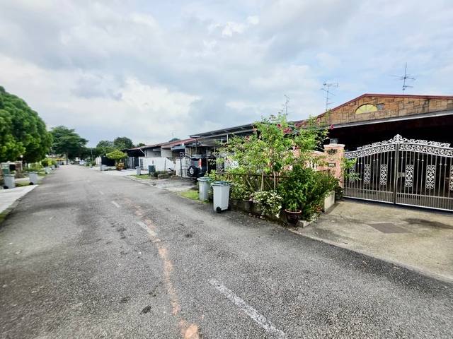 Taman Sri Tebrau - Single Storey Terrace / 15mins to CIQ / Great Investment Choice