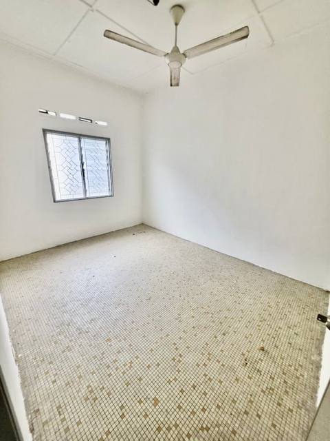 Taman Sri Tebrau - Single Storey Terrace / 15mins to CIQ / Great Investment Choice - Thumbnail 6