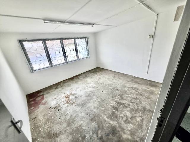 Taman Sri Tebrau - Single Storey Terrace / 15mins to CIQ / Great Investment Choice - Thumbnail 9