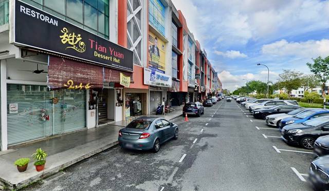 Bandar Uda Utama - Double Storey Shop Lot / Facing Main Road High Exposure - Thumbnail 3