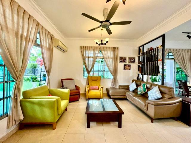 Pelangi Indah - Double Storey Semi Detached / Renovated Unit / Well Condition