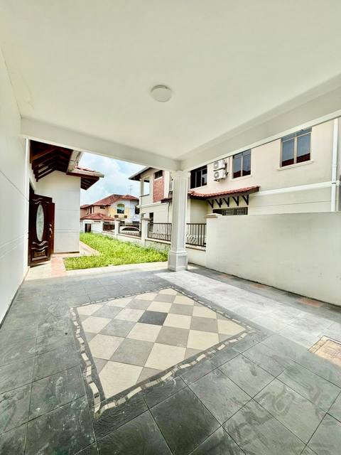 Impian Emas - Double Storey Semi Detached / Whole Unit Fully Extended - Thumbnail 3
