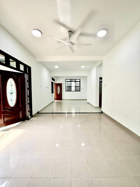 Impian Emas - Double Storey Semi Detached / Whole Unit Fully Extended - Thumbnail 6