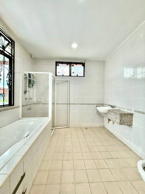 Impian Emas - Double Storey Semi Detached / Whole Unit Fully Extended - Thumbnail 14