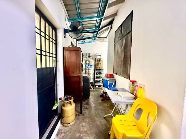 Skudai Tun Aminah - Single Storey Terrace / Renovated Unit / Good Condition - Thumbnail 7
