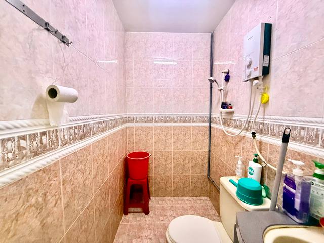 Skudai Tun Aminah - Single Storey Terrace / Renovated Unit / Good Condition - Thumbnail 9