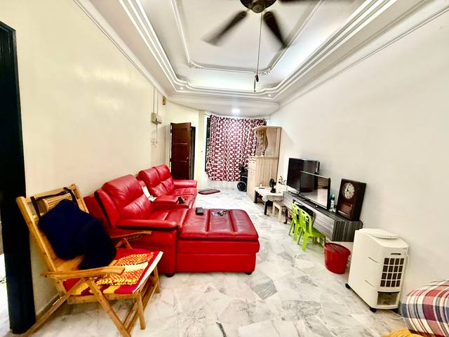 Skudai Tun Aminah - Single Storey Terrace / Renovated Unit / Good Condition - Thumbnail 2