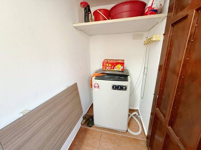 Taman Daya - Single Storey Terrace / Renovated & Extended / Furnished Unit - Thumbnail 12