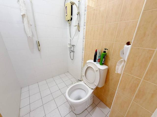 Taman Daya - Single Storey Terrace / Renovated & Extended / Furnished Unit - Thumbnail 14
