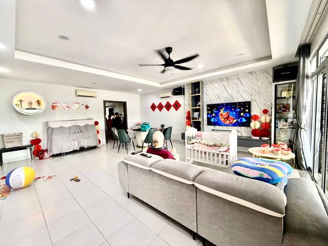 Horizon Hills (Golf East) - Double Storey Terrace / Big Size Renovated Unit / Furnished & Move In Condition  - Thumbnail 2