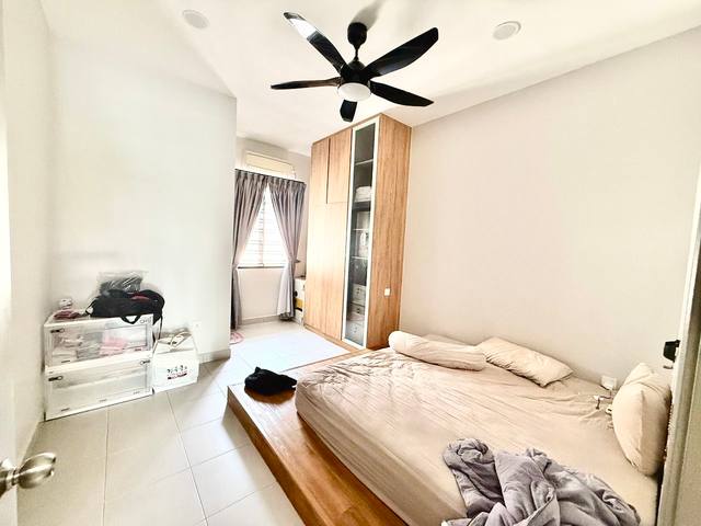 Horizon Hills (Golf East) - Double Storey Terrace / Big Size Renovated Unit / Furnished & Move In Condition  - Thumbnail 5