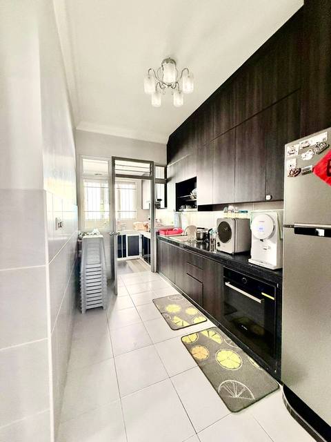 Horizon Hills (Golf East) - Double Storey Terrace / Big Size Renovated Unit / Furnished & Move In Condition  - Thumbnail 8