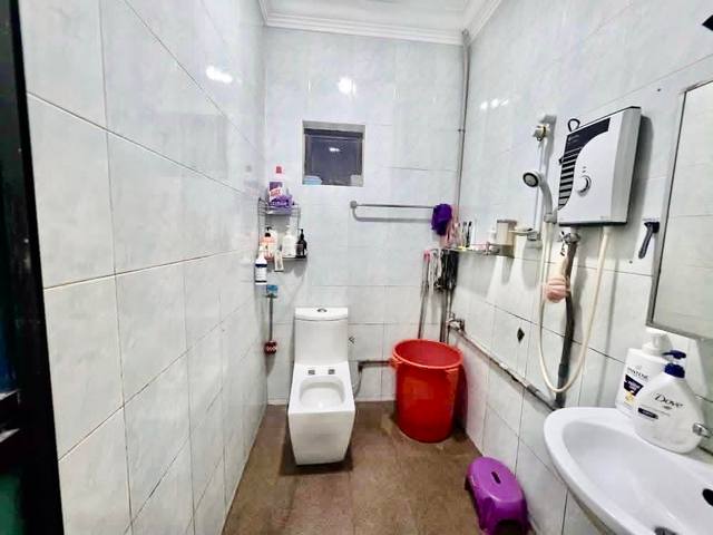 Johor Jaya - Single Storey Terrace / Renovated & Clean Unit / 10 mins to Permas Jaya  - Thumbnail 6