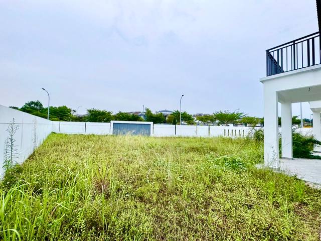 Austin Duta - Double Storey Terrace / Rare Super Large Corner Unit / Brand New Subsale  - Thumbnail 2