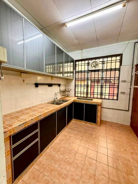 Bandar Uda Utama - Single Storey Terrace / End Lot with Extra Land / Basic Renovation - Thumbnail 8