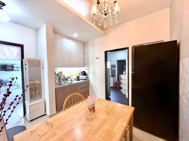 Setia Indah - Double Storey Terrace End Lot / Kitchen & Upper Bedroom Extended / Gated & Guarded - Thumbnail 11