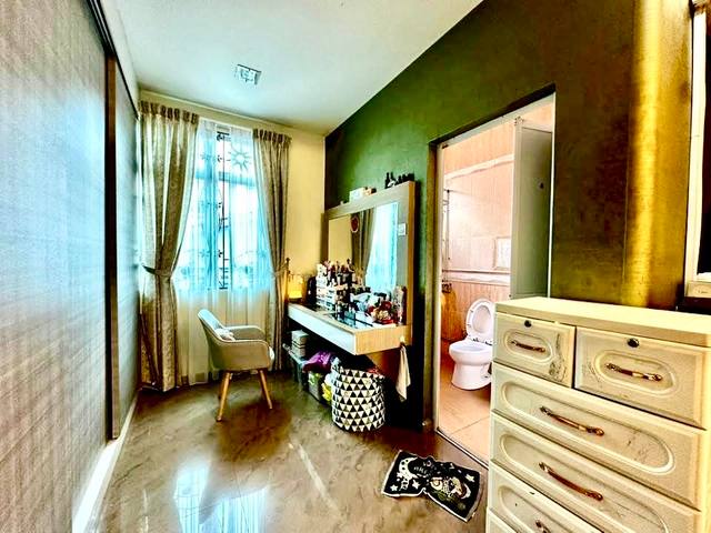 Sutera Utama - Double Storey Terrace / Rare Big Unit / Renovated with MBJB Approval - Thumbnail 5