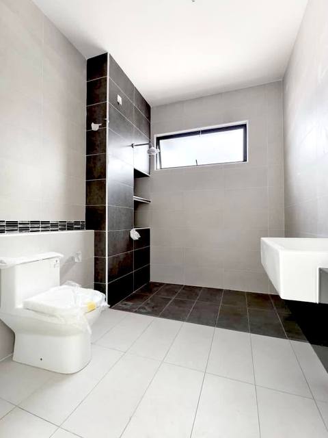 Desa Tebrau - Double Storey Terrace / End Lot with Extra Land / Brand New Subsale - Thumbnail 12