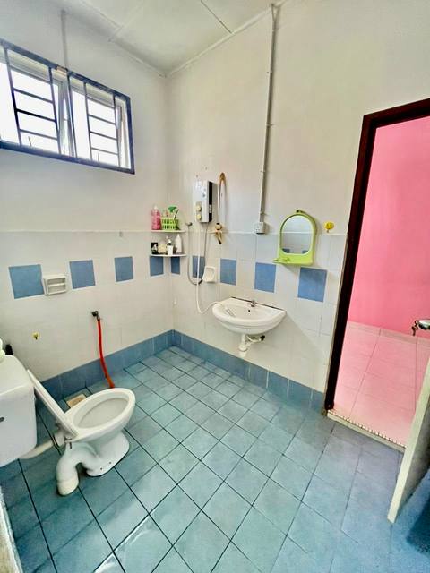 Nusa Bestari - Double Storey Terrace / Kitchen Extended / Near TF Mall - Thumbnail 10