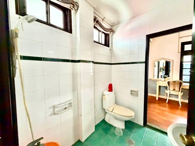Taman Pelangi - Double Storey Semi Detached / Original Unit / 10mins to CIQ - Thumbnail 11