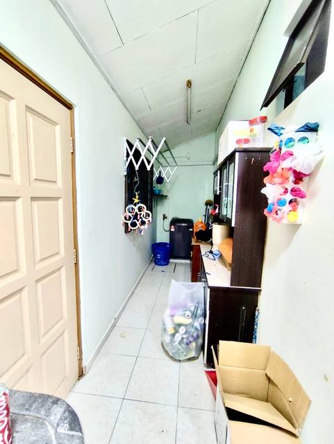 Permas Jaya - Double Storey Terrace / Kitchen Extended / Unblock View - Thumbnail 12