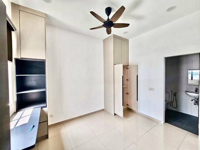 Eco Botanic (The Borough) - Double Storey Terrace / Renovated in Good Condition / Nearby Shoplots - Thumbnail 7