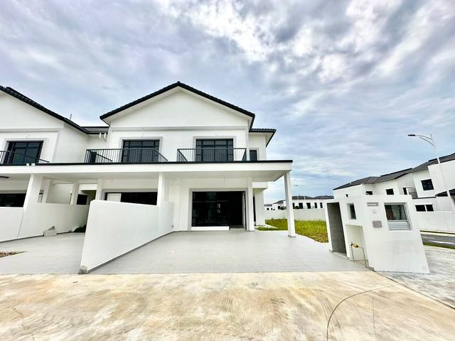 Eco Botanic (The Commune) - Double Storey Cluster / Corner Lot with Bigger Land / Brand New Subsale