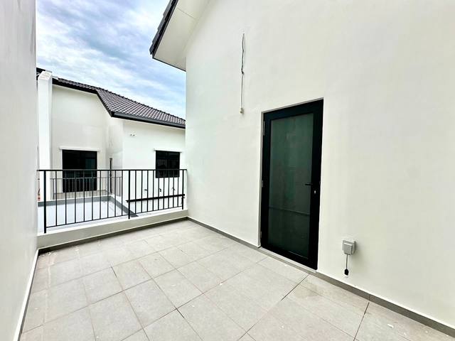 Eco Botanic (The Commune) - Double Storey Cluster / Corner Lot with Bigger Land / Brand New Subsale - Thumbnail 8