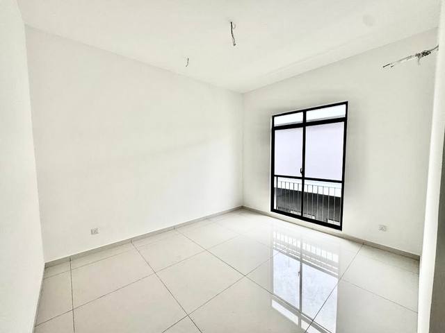 Austin Crest (Sapphire 3) - Double Storey Cluster / Brand New Subsale / Spacious High Ceiling Design - Thumbnail 9