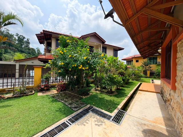 Nusa Idaman - Double Storey Semi Detached / Unblock View / Gated & Guarded - Thumbnail 2