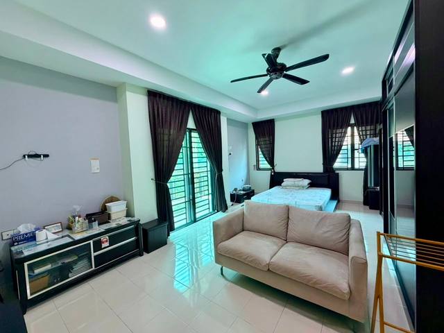 Nusa Idaman - Double Storey Semi Detached / Unblock View / Gated & Guarded - Thumbnail 6