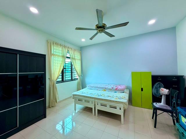 Nusa Idaman - Double Storey Semi Detached / Unblock View / Gated & Guarded - Thumbnail 9