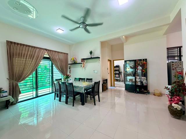 Nusa Idaman - Double Storey Semi Detached / Unblock View / Gated & Guarded - Thumbnail 11