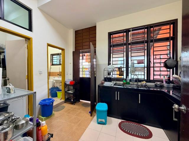 Nusa Idaman - Double Storey Semi Detached / Unblock View / Gated & Guarded - Thumbnail 13