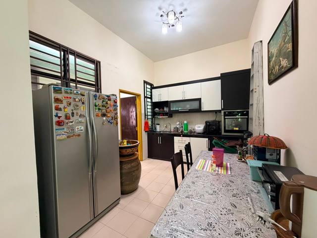 Nusa Idaman - Double Storey Semi Detached / Unblock View / Gated & Guarded - Thumbnail 14