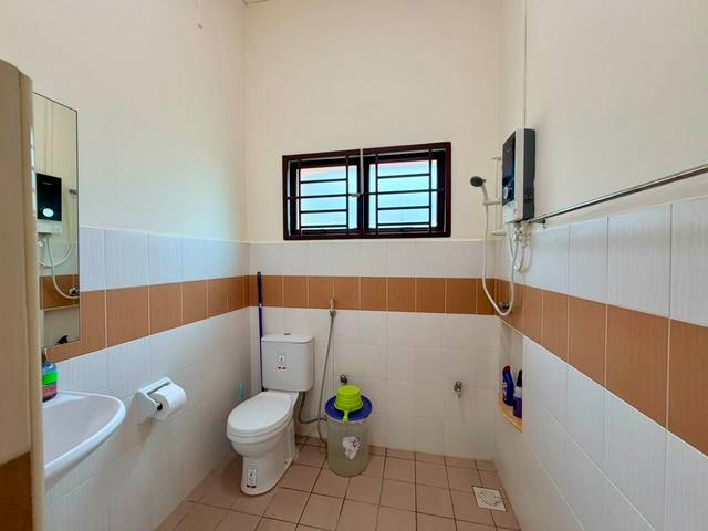 Nusa Idaman - Double Storey Semi Detached / Unblock View / Gated & Guarded - Thumbnail 18