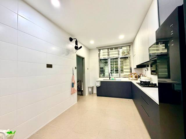 Mutiara Rini - Double Storey Terrace / Fully Renovated & Extended / Unblock View - Thumbnail 9