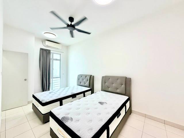 Iskandar Puteri (Aspira LakeHomes) - Double Storey Terrace / Nice Condition / Gated & Guarded - Thumbnail 7