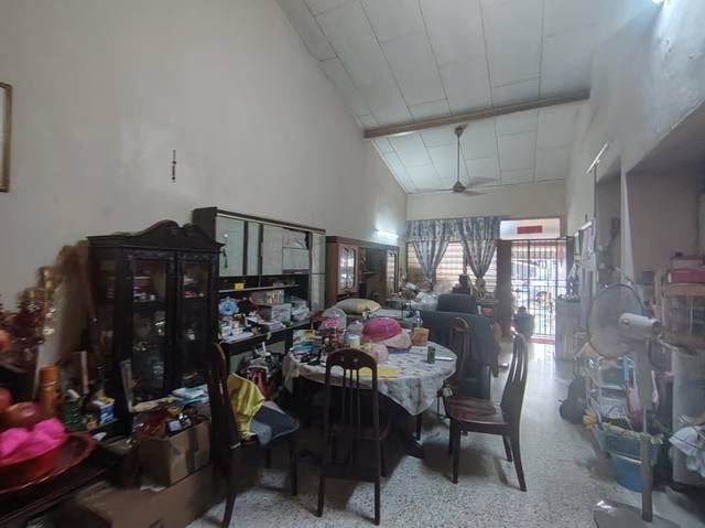 Taman Pelangi - Single Storey Terrace / JB City Centre Hot Location / Good for Investment - Thumbnail 5