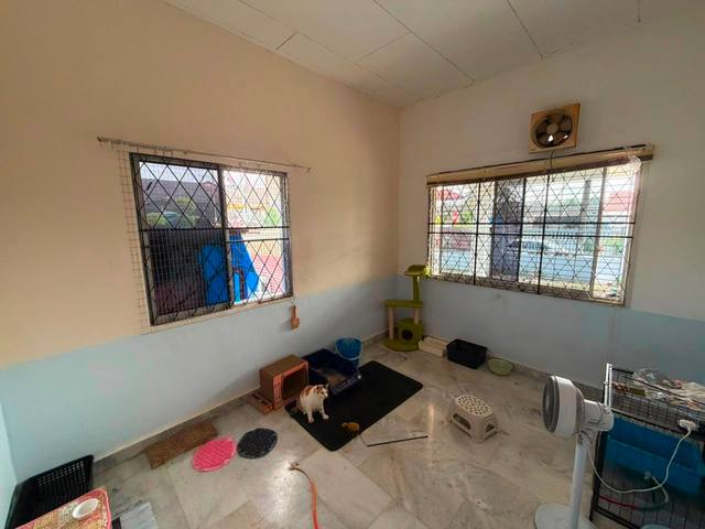Tun Aminah - Single Storey Corner Lot / Renovated with Mezzanine Floor  - Thumbnail 7