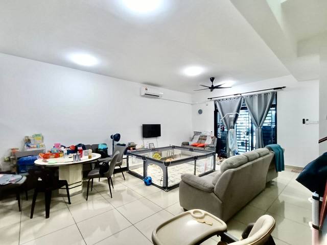 Sri Pulai Perdana - Double Storey Terrace / Unblock View / Gated & Guarded