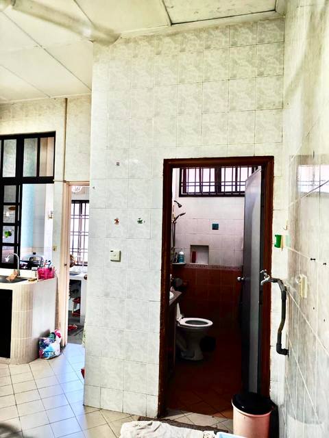 Taman Molek (Molek Prime) - Single Storey Terrace / Walking Distance to Shops - Thumbnail 9