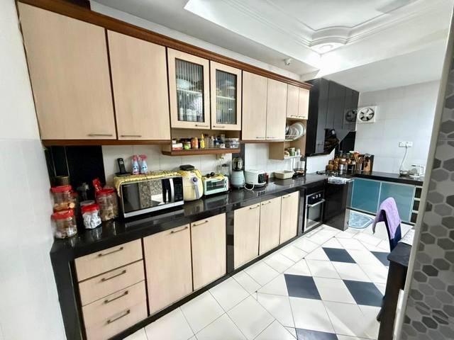Taman Rinting - Single Storey Terrace / End Lot with More Land / Fully Renovated & Extended - Thumbnail 8