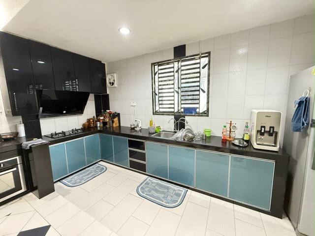 Taman Rinting - Single Storey Terrace / End Lot with More Land / Fully Renovated & Extended - Thumbnail 9