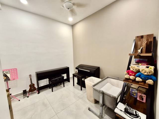 Bandar Dato Onn - Double Storey Terrace / Renovated & Well Maintained / 5mins to AEON Mall - Thumbnail 8